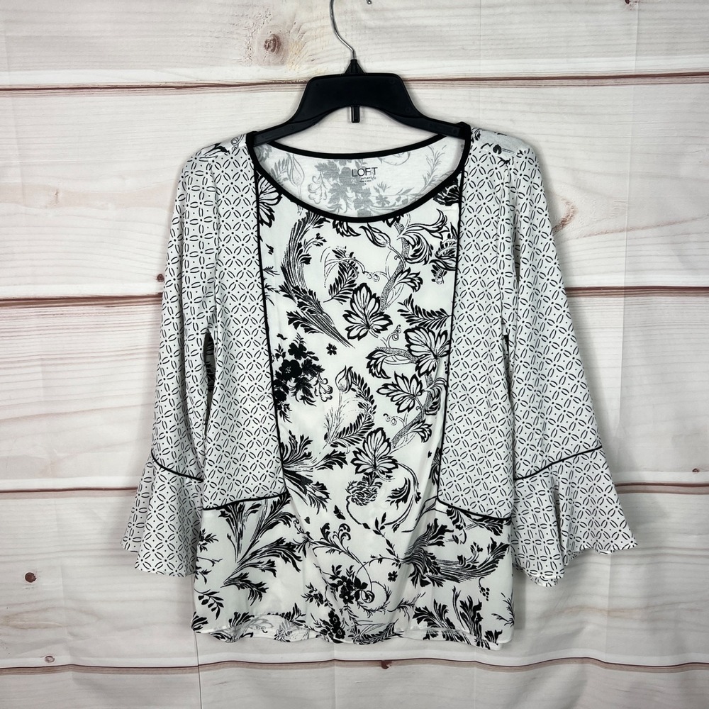 LOFT Outlet Top Womens Small Black Floral Blouse Woven Knit Bell Sleeve Pullover